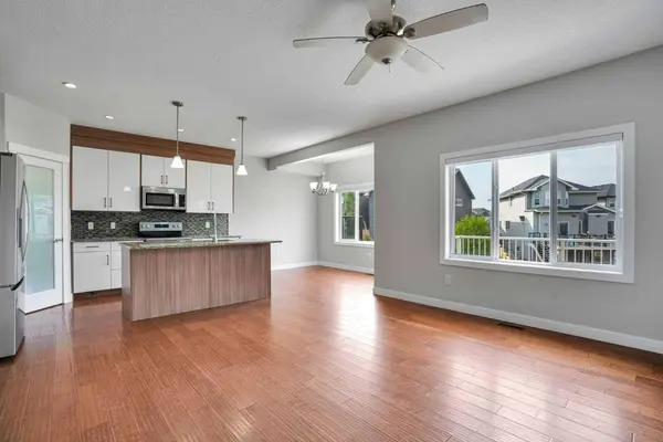 368 Nolanhurst CRES NW, Calgary, AB T3R 0Z1