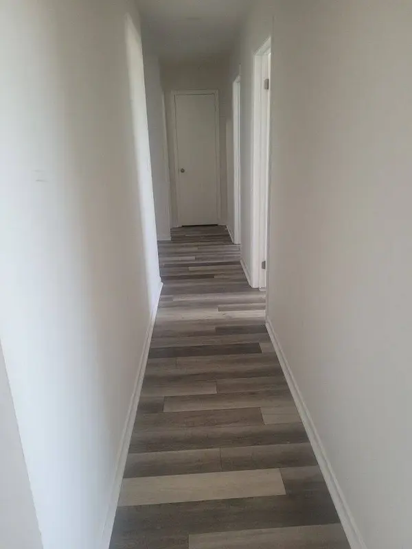 1335 King ST E, Oshawa, ON L1H 1J3