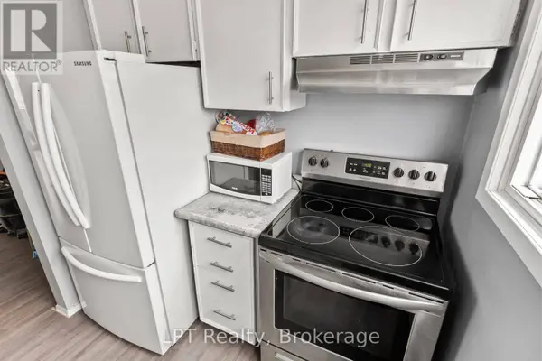 4 Tiffany PL #4, Quinte West (trenton Ward), ON K8V6A3