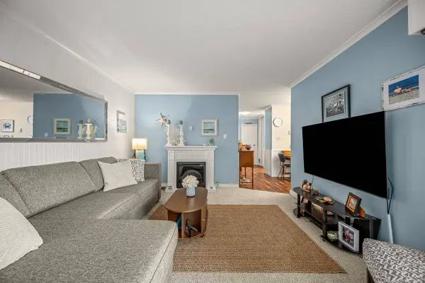 615 Alder St ##206, Campbell River, BC V9W 2P3