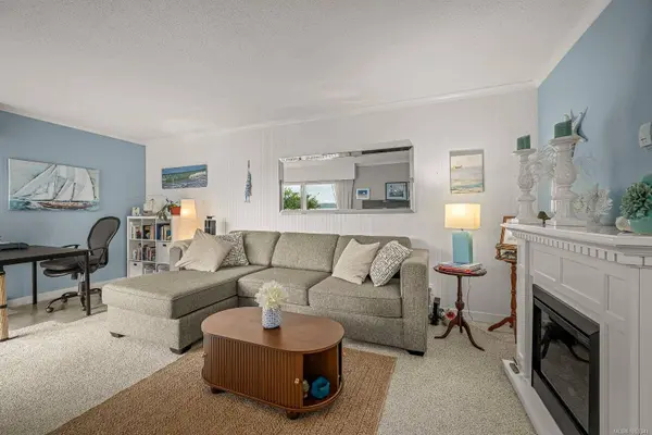 615 Alder St ##206, Campbell River, BC V9W 2P3