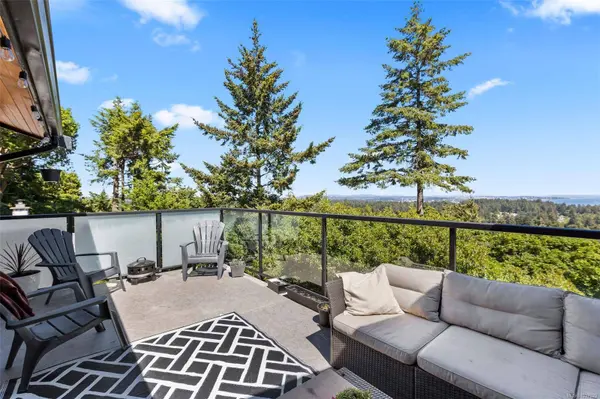 3340 Ravenwood Rd, Colwood, BC V9C 2X4