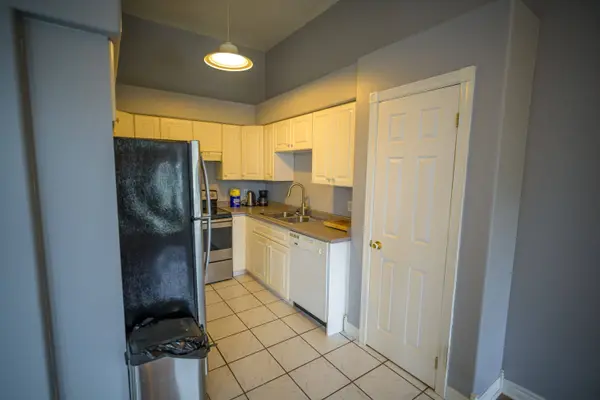 317 Queen ST #304, Chatham-kent, ON N7M 2H7