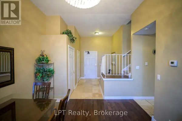 317 Queen ST #302, Chatham-kent (chatham), ON N7M2H7