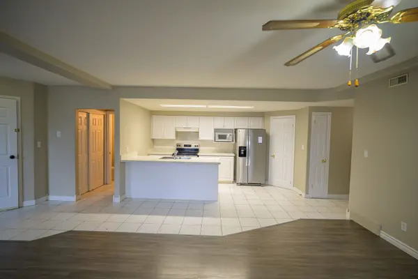317 Queen ST #103, Chatham-kent, ON N7M 2H7