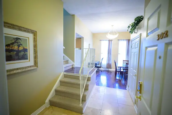 317 Queen ST #302, Chatham-kent, ON N7M 2H7