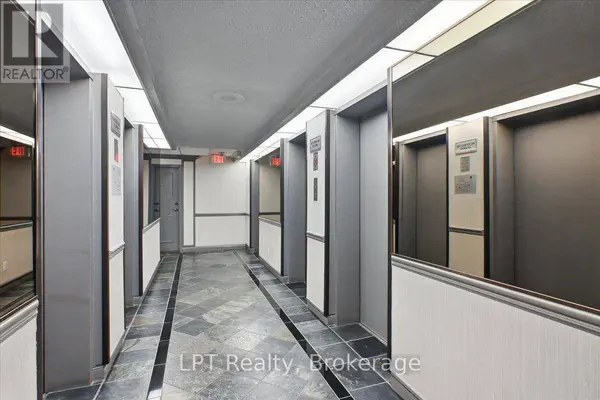 633 Bay ST #2721, Toronto (bay Street Corridor), ON M5G2G4