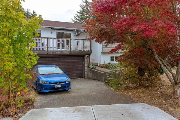 7251 Enid Pl, Central Saanich, BC V8M 1H3