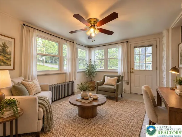 40 Fairview AVE, Mount Pocono Boro, PA 18344