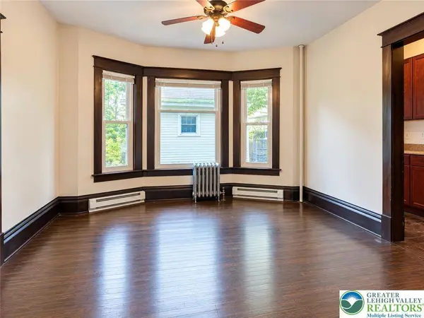 40 Fairview AVE, Mount Pocono Boro, PA 18344