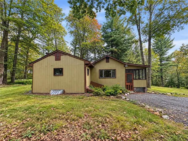 131 Toby Creek LN, Tobyhanna Twp, PA 18610