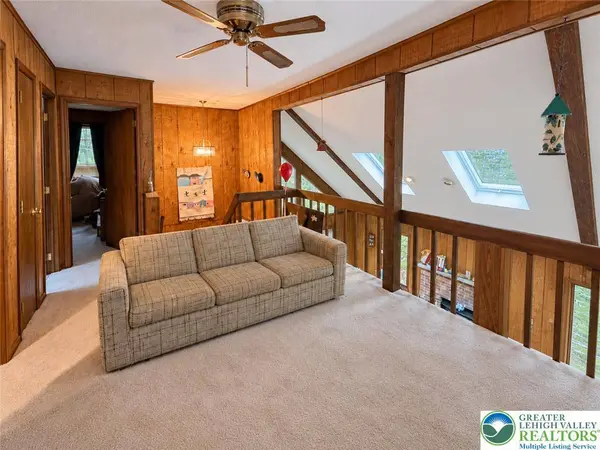 107 Lake DR W, Clifton Twp, PA 18424