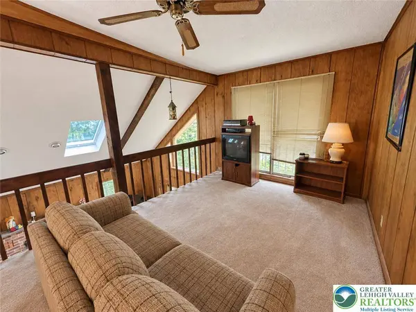 107 Lake DR W, Clifton Twp, PA 18424