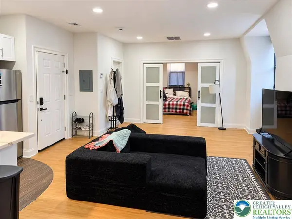 701 Main ST #3, Slatington Boro, PA 18080