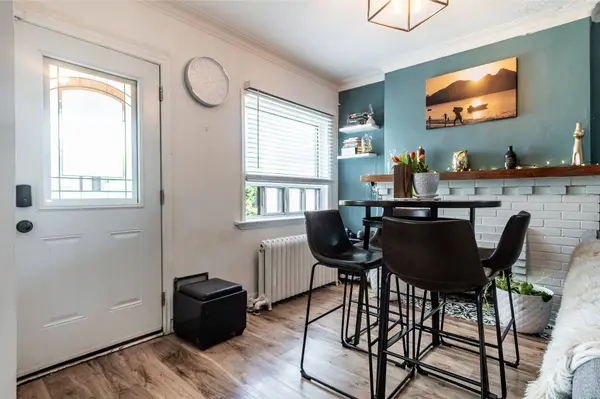 541 Vaughan RD, Toronto C03, ON M6C 2R2