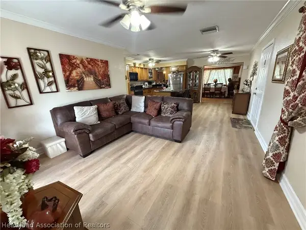 105 WIGGINS AVE, Avon Park, FL 33825
