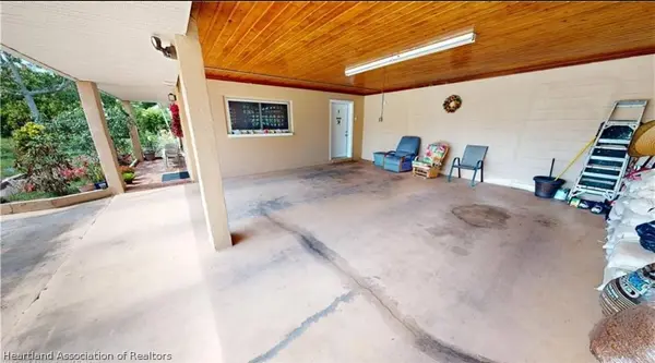 105 WIGGINS AVE, Avon Park, FL 33825
