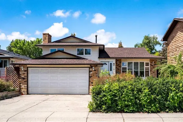 187 Templeton CIR NE, Calgary, AB T1Y 4G6