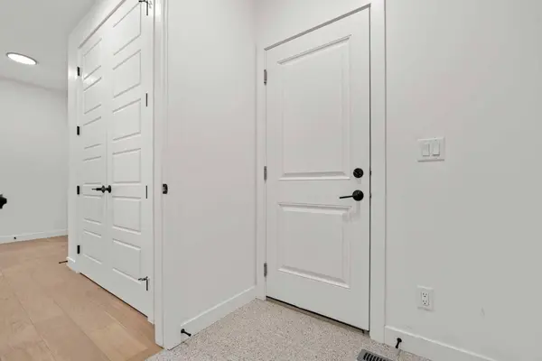 389 Crimson Ridge PL NW, Calgary, AB T3L 0H5