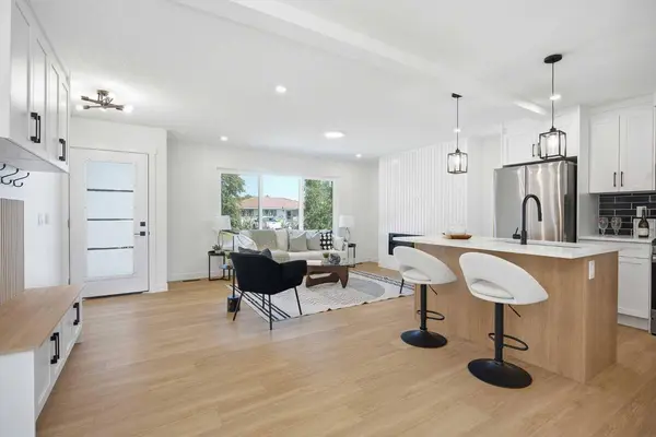 451 Arlington DR SE, Calgary, AB T2H 1S4