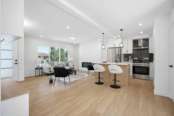 451 Arlington DR SE, Calgary, AB T2H 1S4