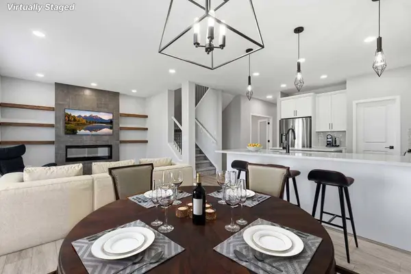 118 Magnolia TER SE, Calgary, AB T3M 3G7