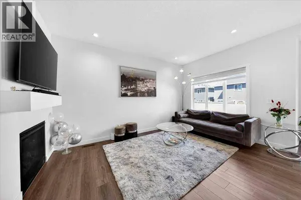 44 Saddlestone Way NE, Calgary, AB T3J2C9