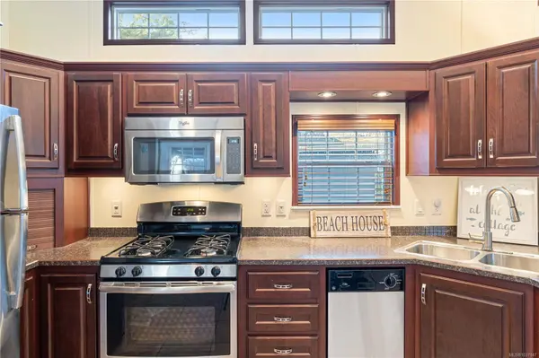 3118 Elsie Lake Cir, Nanaimo, BC V9R 0M3