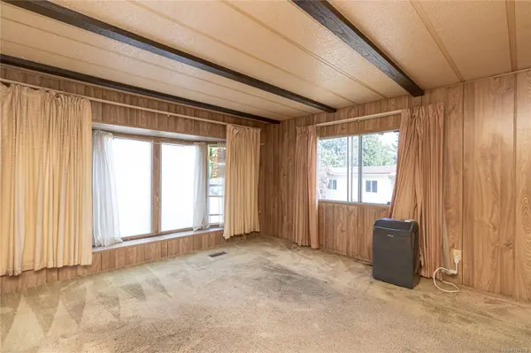 124 Cooper Rd ##5, View Royal, BC V9A 7B3