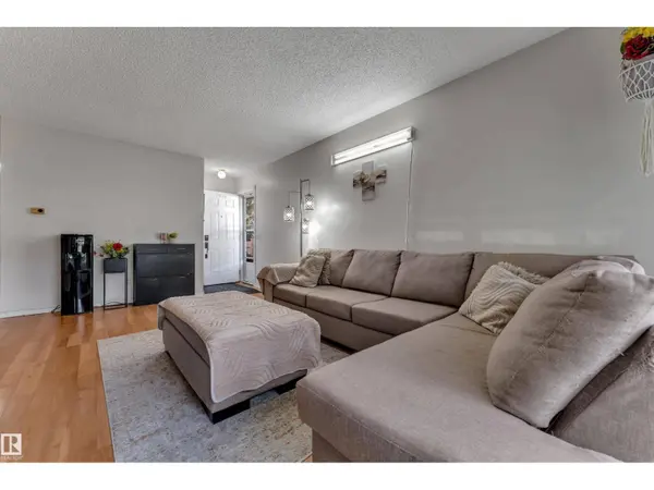 2114 38 ST NW, Edmonton, AB T6L4C3