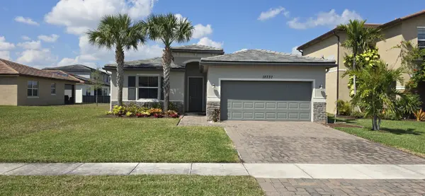 12737 NW Milestone PL, Port St Lucie, FL 34987