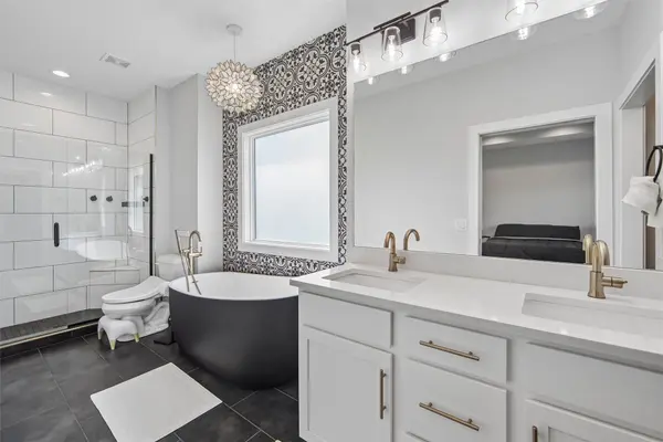 855 Augusta Court, Waukee, IA 50263