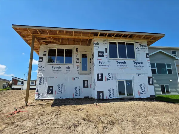 1121 NW Sproul Drive, Waukee, IA 50263