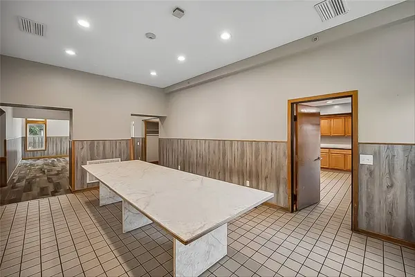 3114 E 42nd Street, Des Moines, IA 50317