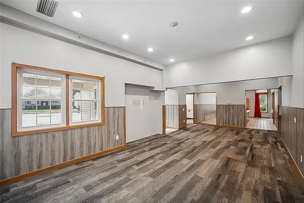 3114 E 42nd Street, Des Moines, IA 50317