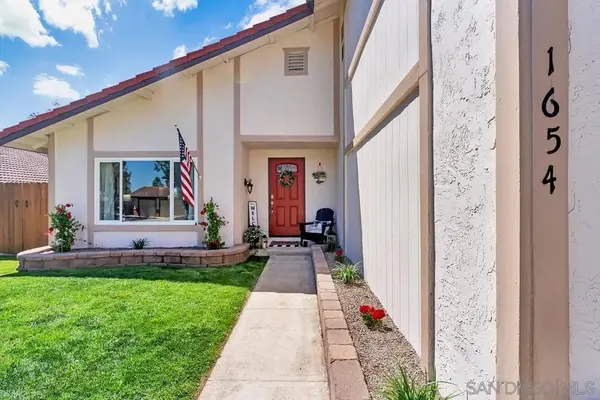 1654 Point Loma Ct, Chula Vista, CA 91911-6139
