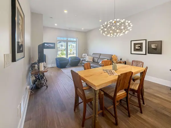 17 Cleave AVE #201, Prince Edward County, ON K0K 2T0
