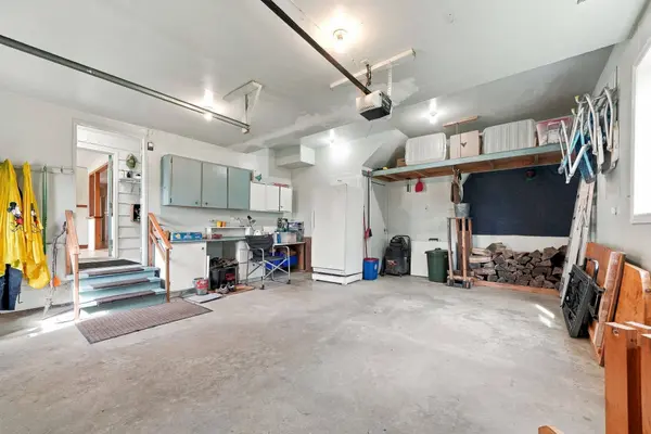 159 Point Pleasant LN, Prince Edward County, ON K0K 2T0