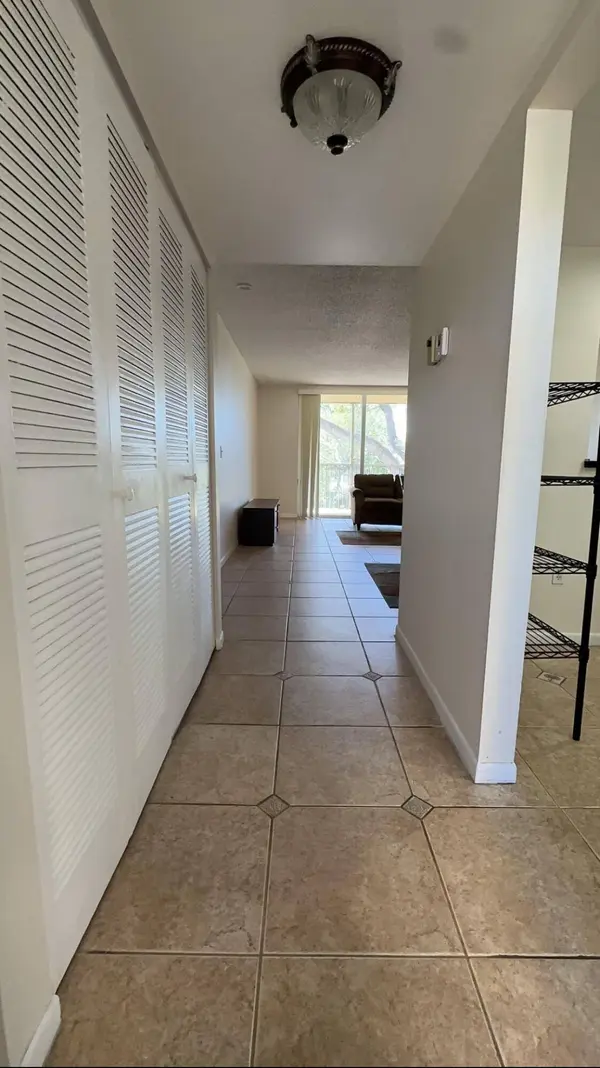 6770 Royal Palm BLVD #207l, Margate, FL 33063