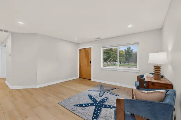 1108 Wade CIR NE, Albuquerque, NM 87112