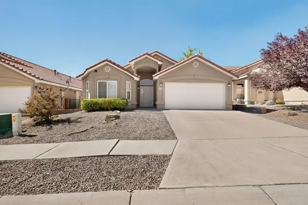 9215 Drolet DR NW, Albuquerque, NM 87114