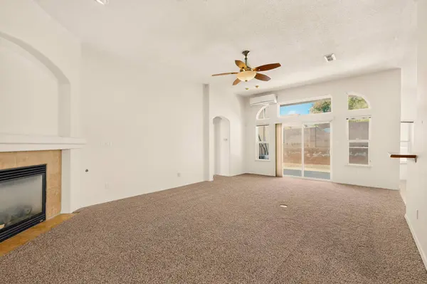9215 Drolet DR NW, Albuquerque, NM 87114