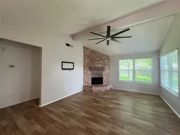 2607 N Brompton DR, Pearland, TX 77584