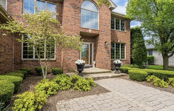 2910 Ryan DR, New Lenox, IL 60451