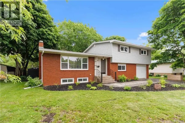 23 Vista Drive, Moncton, NB E1A4L6
