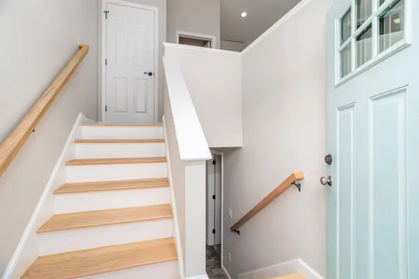 70 Derryfield RD #R, Derry, NH 03038