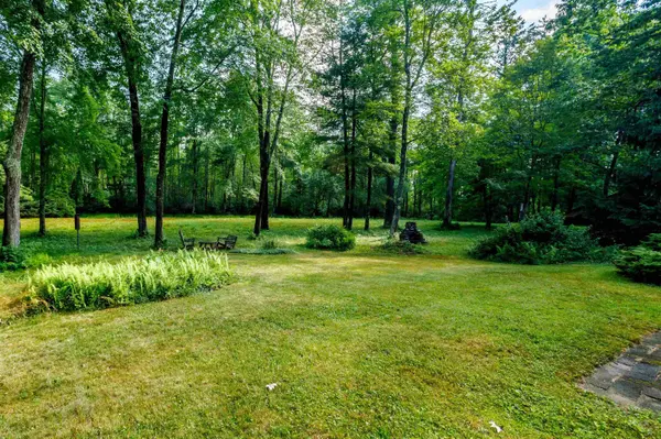 75 Meadow DR, Hollis, NH 03049