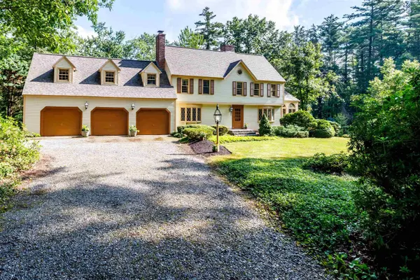 75 Meadow DR, Hollis, NH 03049
