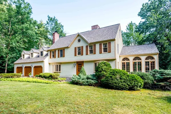 75 Meadow DR, Hollis, NH 03049