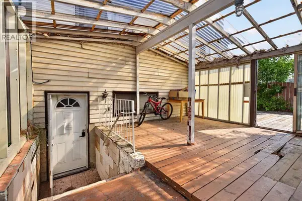 319 Rundlelawn Road NE, Calgary, AB T1Y3P2